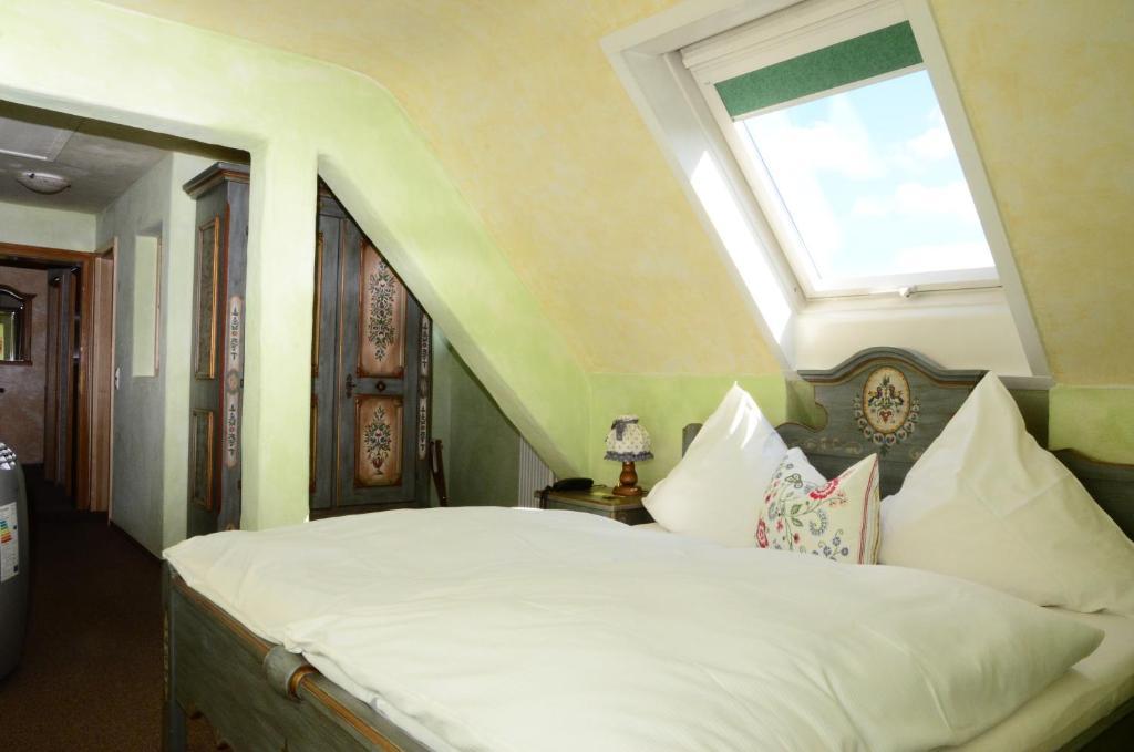 Kofflers-Heuriger Hotel Ettlingen Room photo